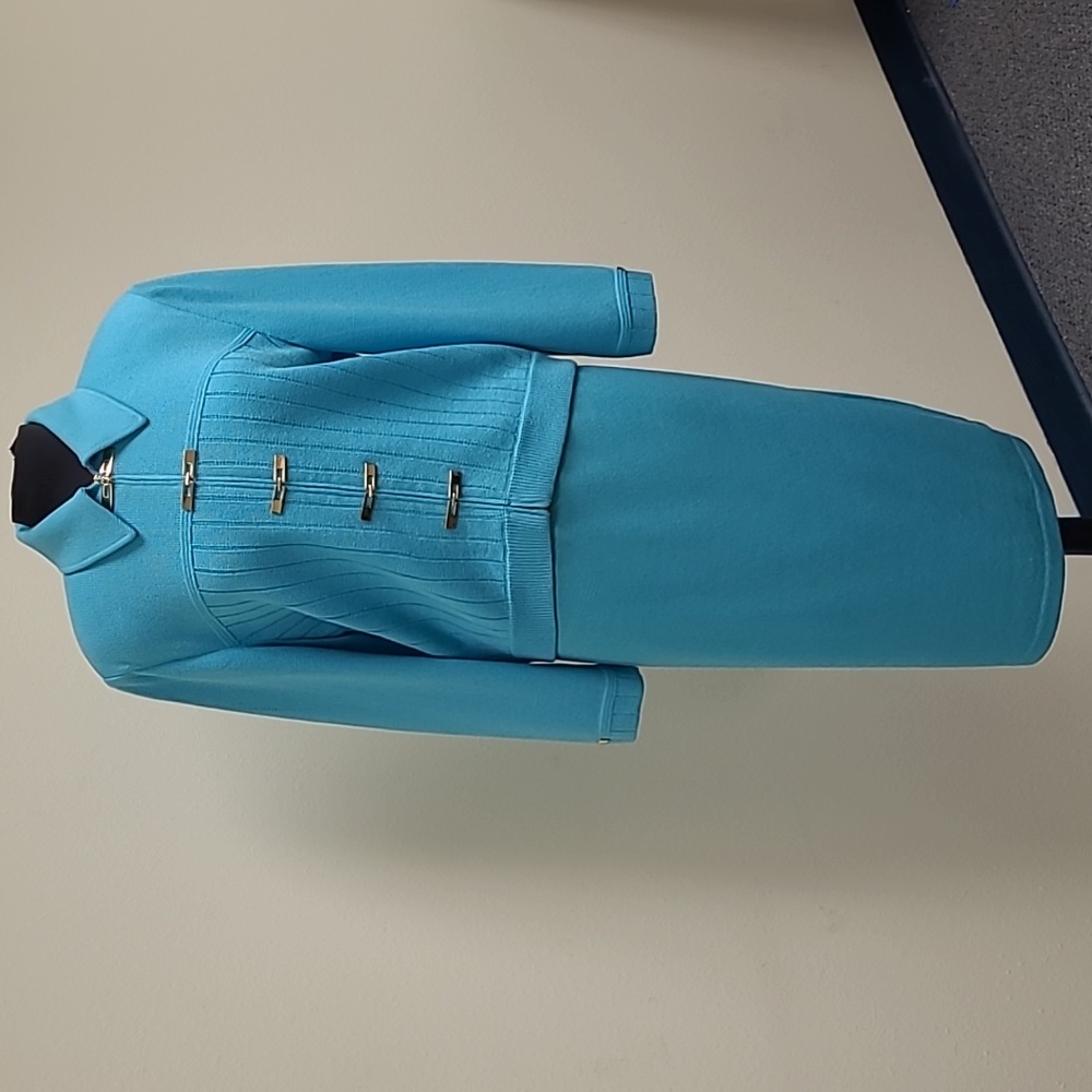 St. John Collection Blue Skirt Suit size 12/14